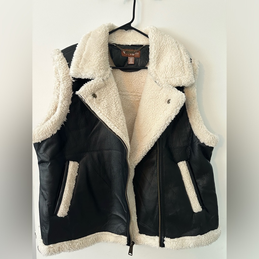 Koolabura Sherpa Leather Vest